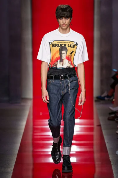 Look 7